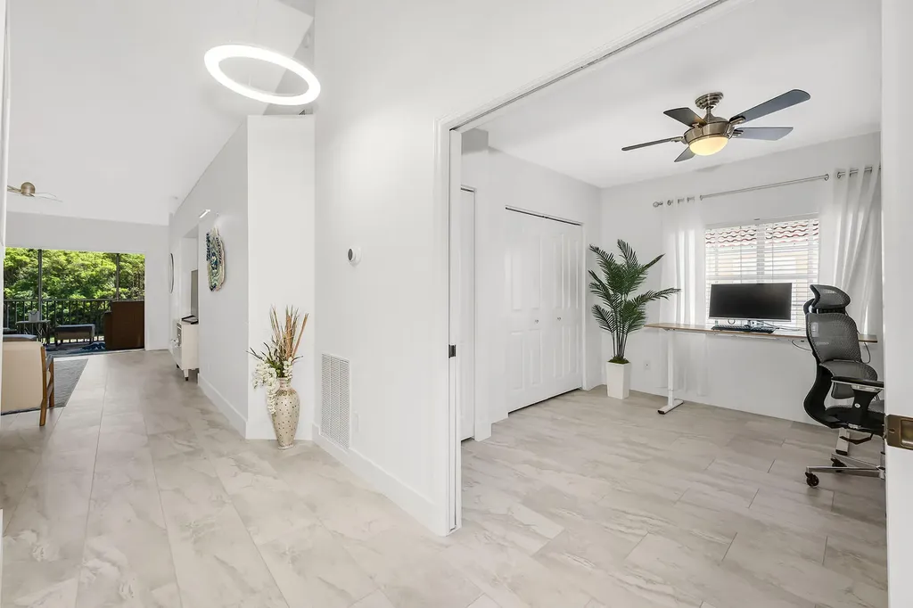 1747 Reuven Circle Naples FL 34112