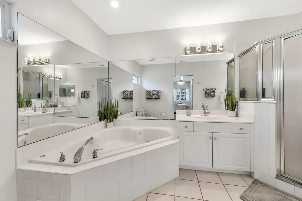 1747 Reuven Circle Naples FL 34112