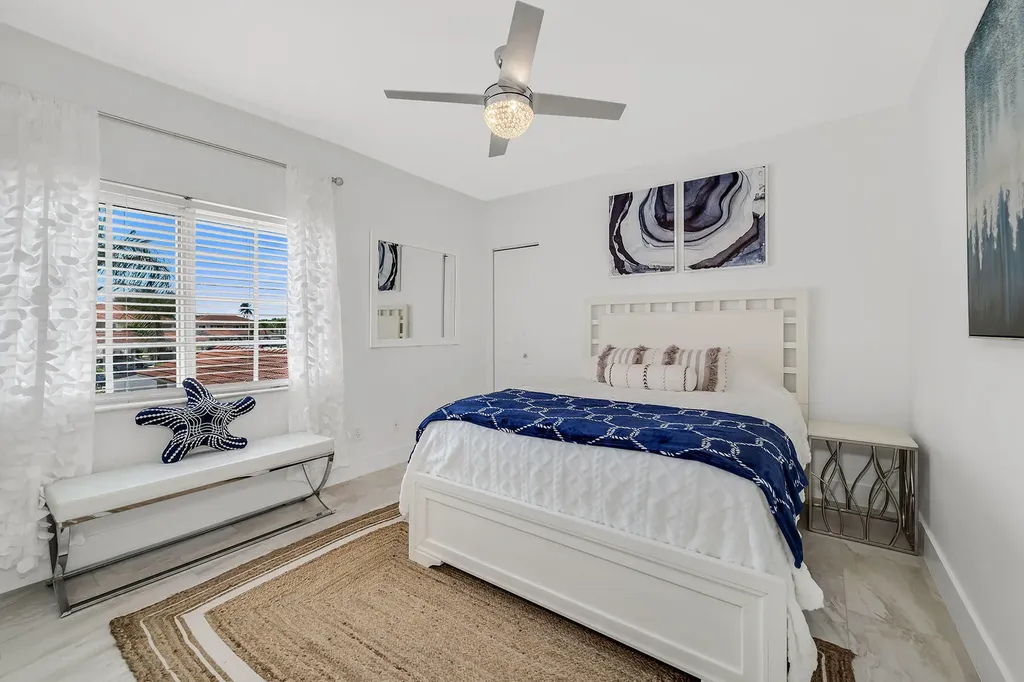 1747 Reuven Circle Naples FL 34112