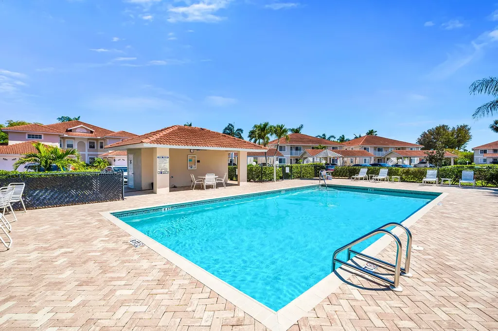 1747 Reuven Circle Naples FL 34112