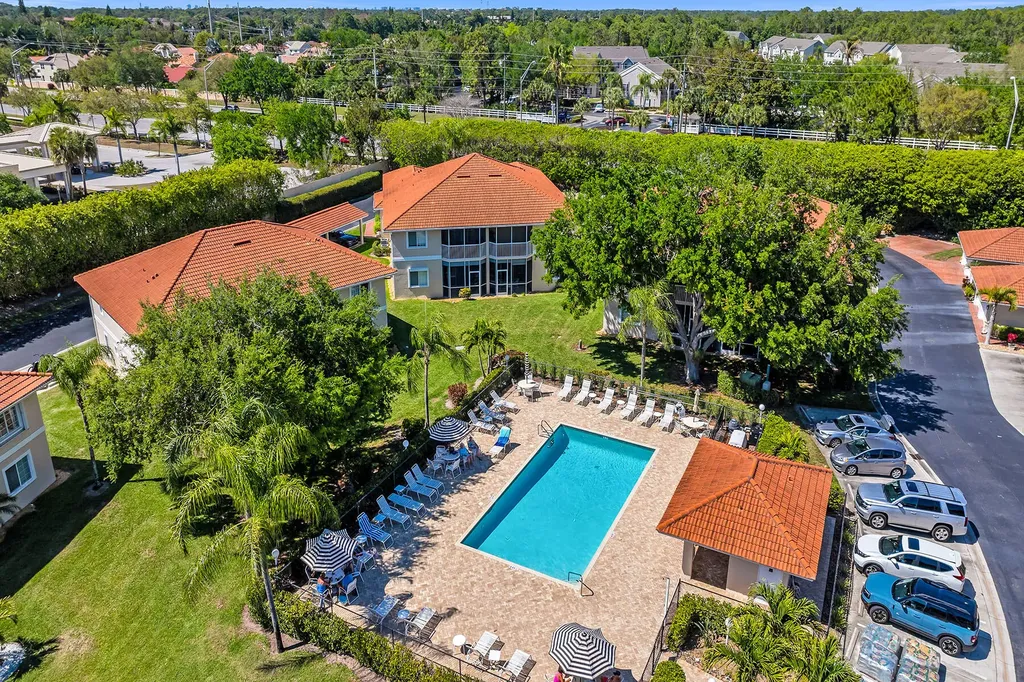 1747 Reuven Circle Naples FL 34112