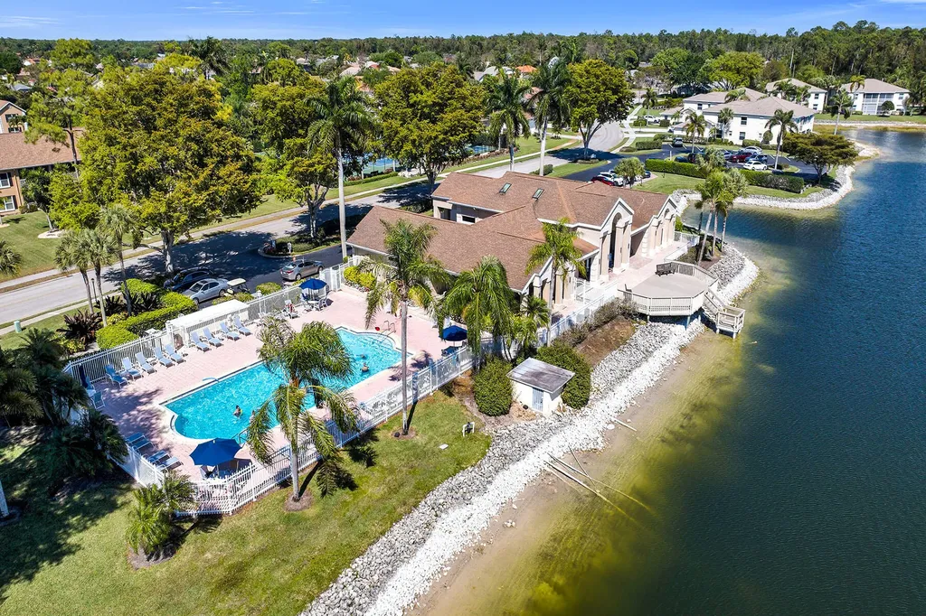 1747 Reuven Circle Naples FL 34112