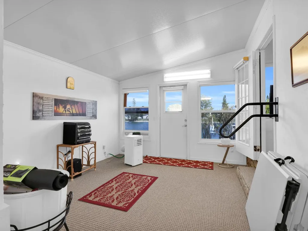 233 Eagle Road Naples FL 34114