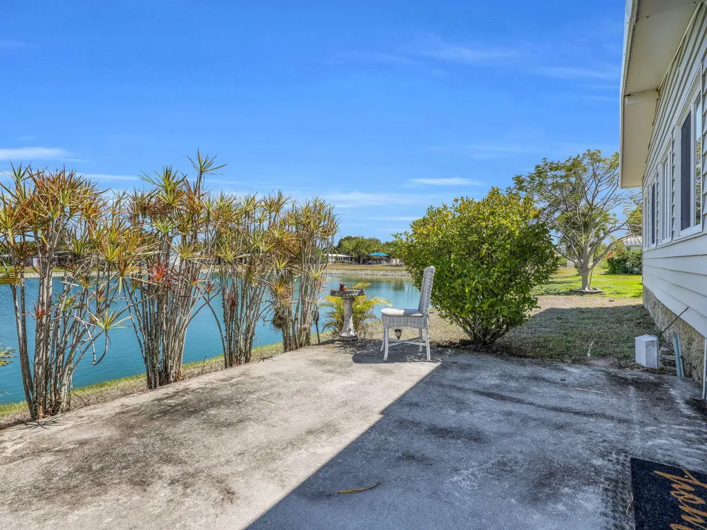 233 Eagle Road Naples FL 34114