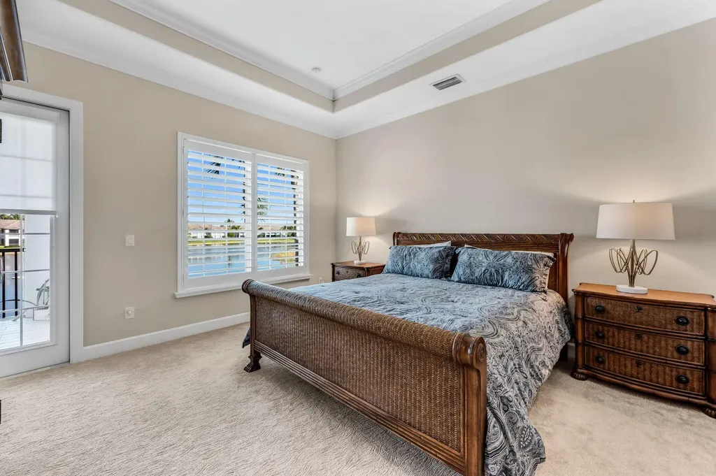 8026 Signature Club Circle Naples FL 34113