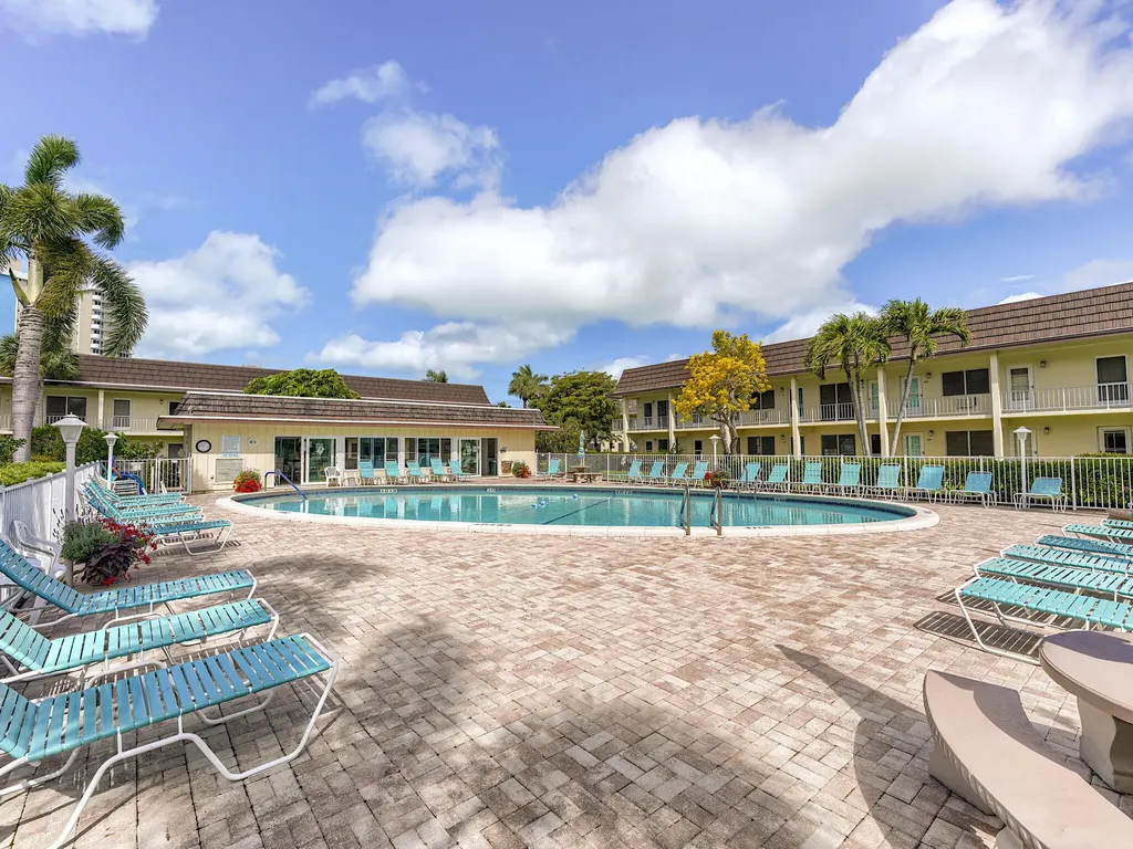 130 N Collier Marco Island FL 34145
