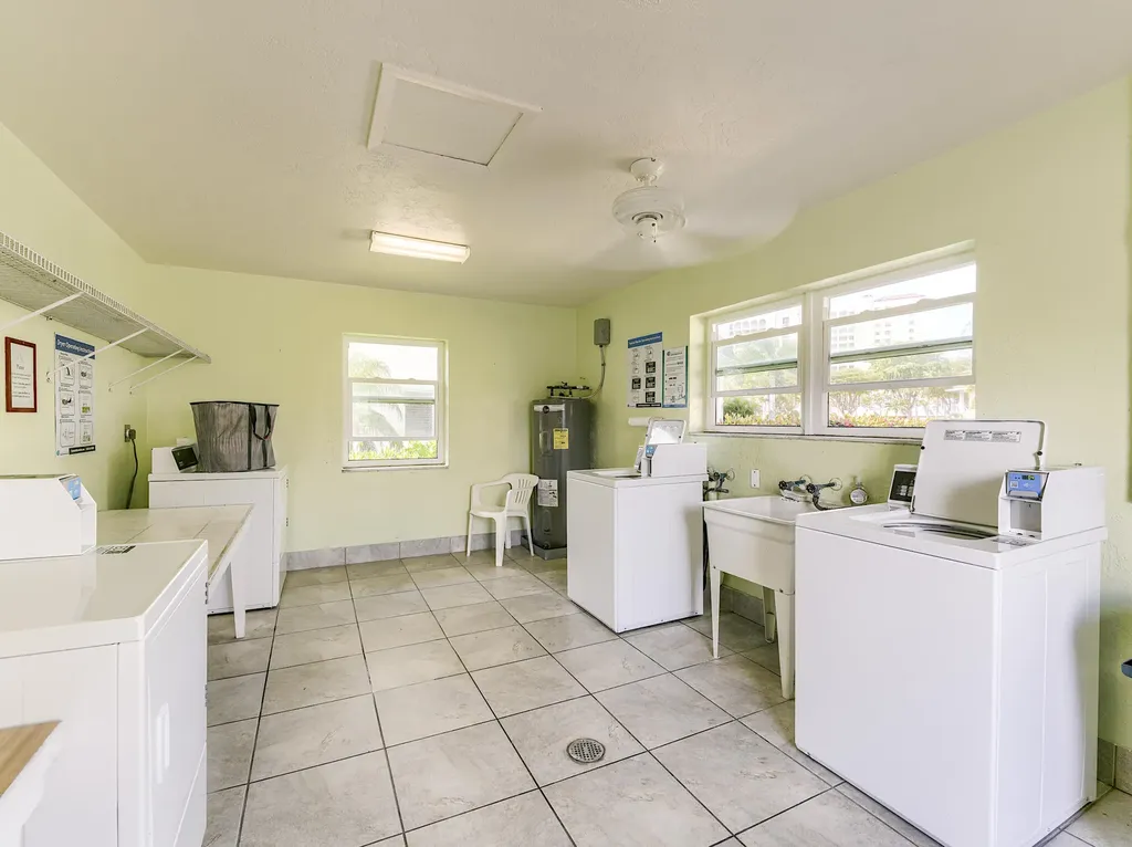 130 N Collier Marco Island FL 34145