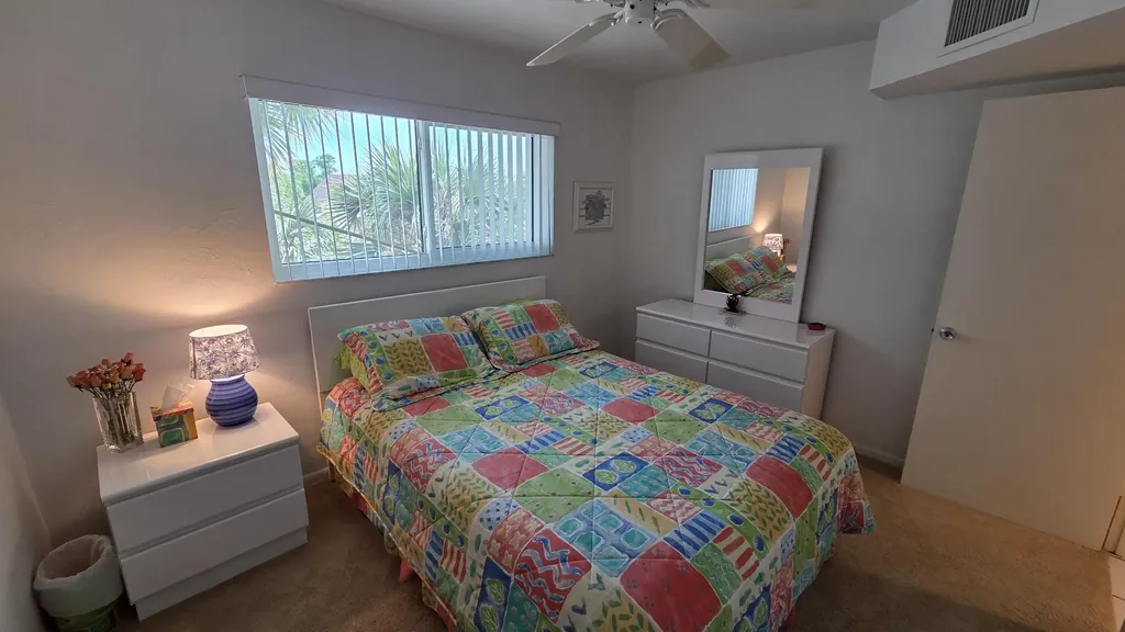 1014 Manatee Naples FL 34114