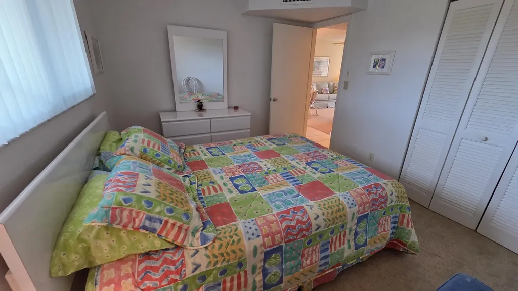 1014 Manatee Naples FL 34114