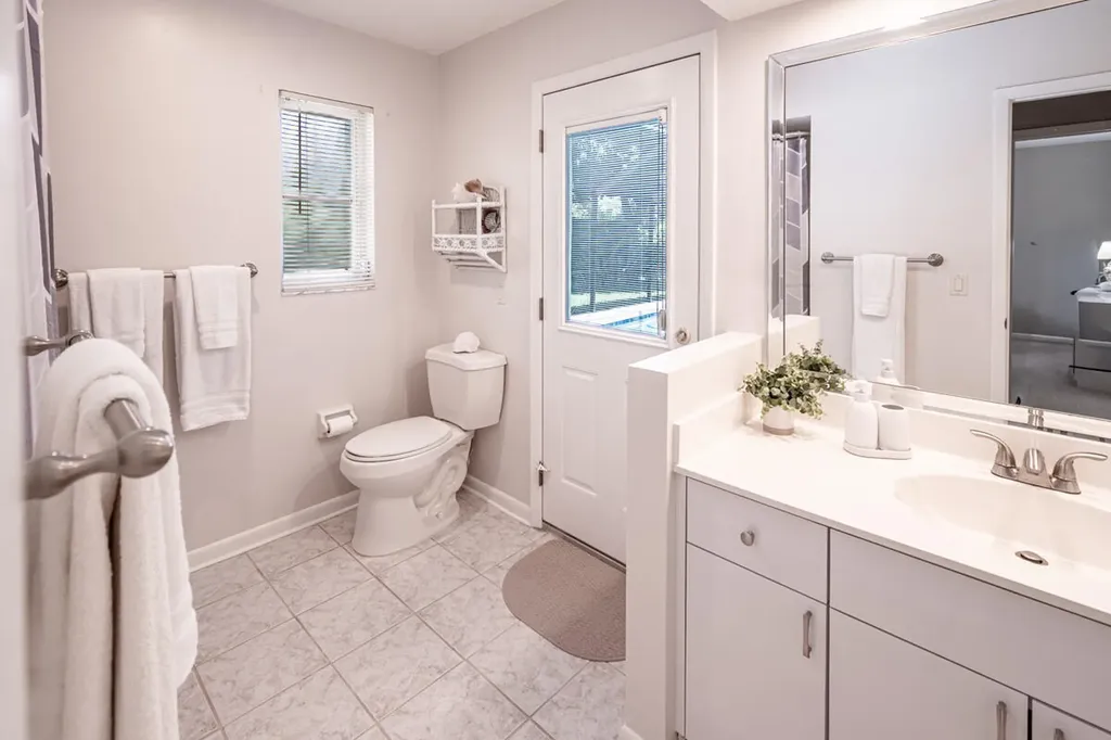 631 Diplomat Court Marco Island FL 34145
