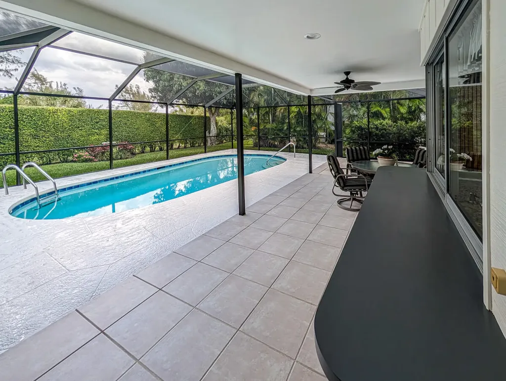 631 Diplomat Court Marco Island FL 34145