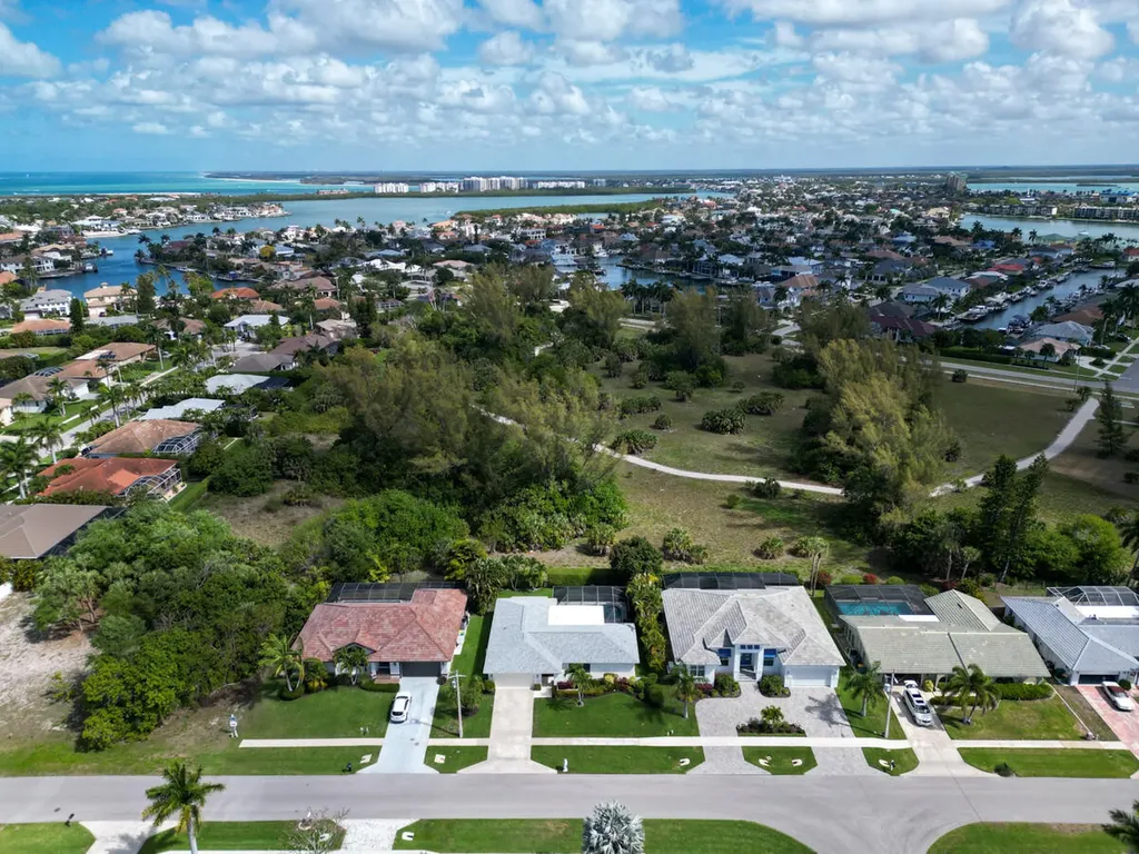 631 Diplomat Court Marco Island FL 34145