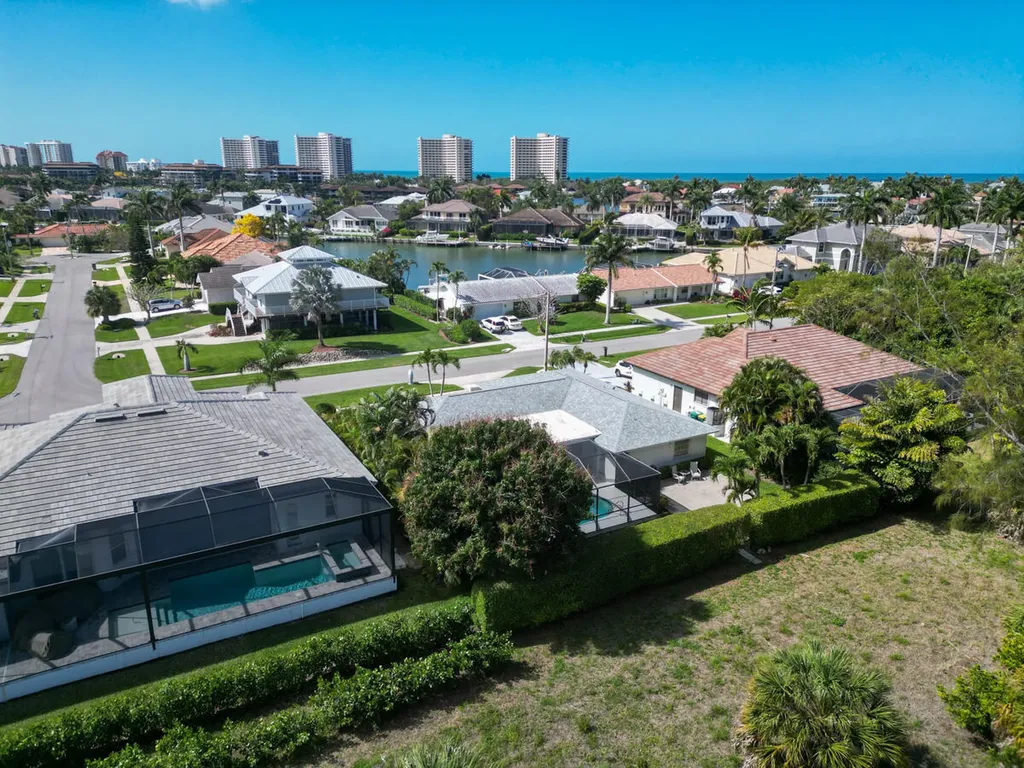 631 Diplomat Court Marco Island FL 34145