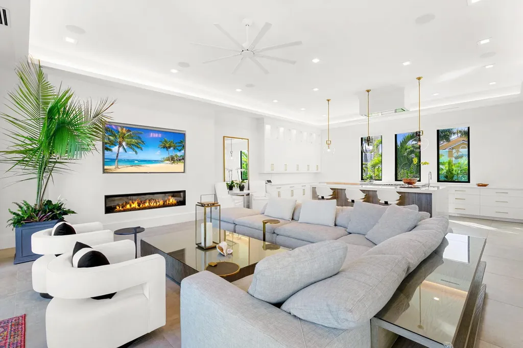 981 Aster Court Marco Island FL 34145