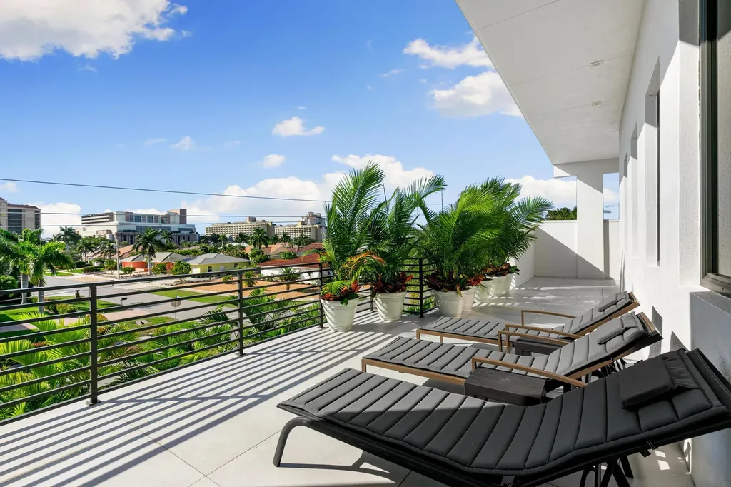 981 Aster Court Marco Island FL 34145