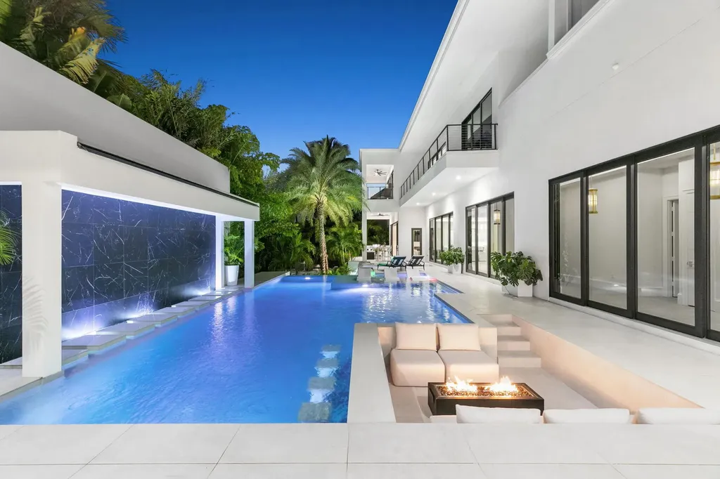 981 Aster Court Marco Island FL 34145