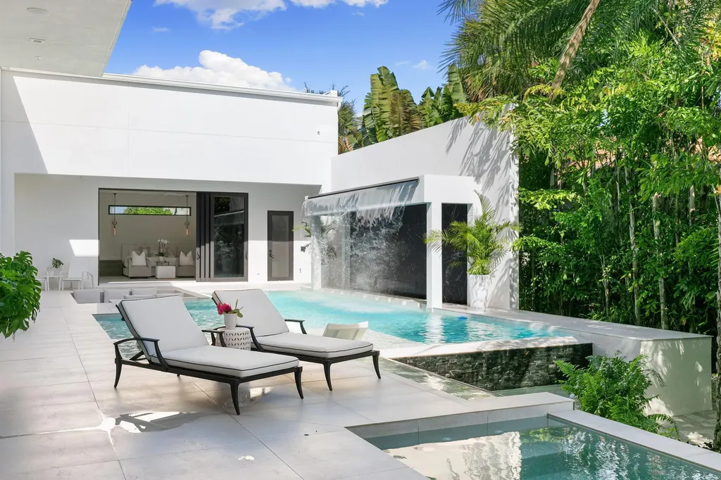 981 Aster Court Marco Island FL 34145