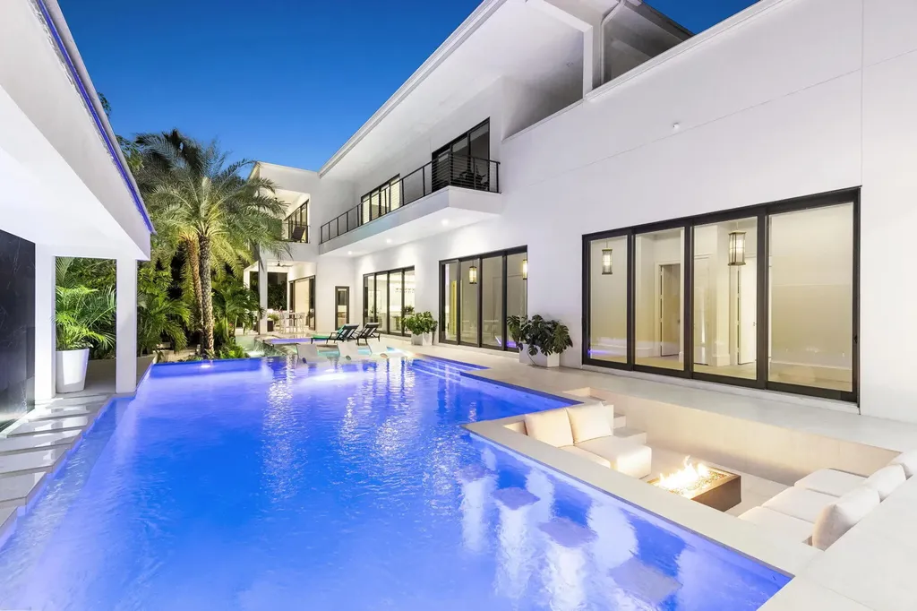 981 Aster Court Marco Island FL 34145