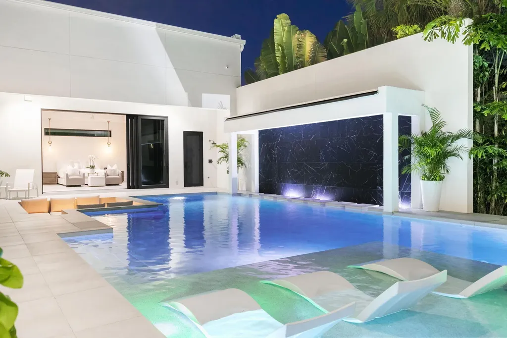 981 Aster Court Marco Island FL 34145