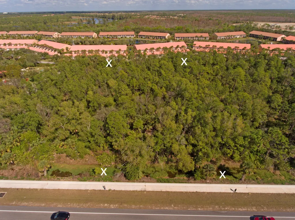 0000 Tamiami Trail Naples FL 34114