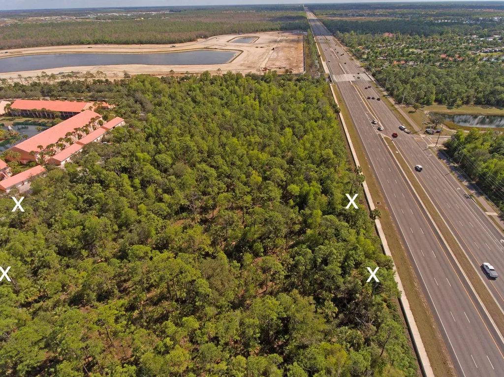 0000 Tamiami Trail Naples FL 34114