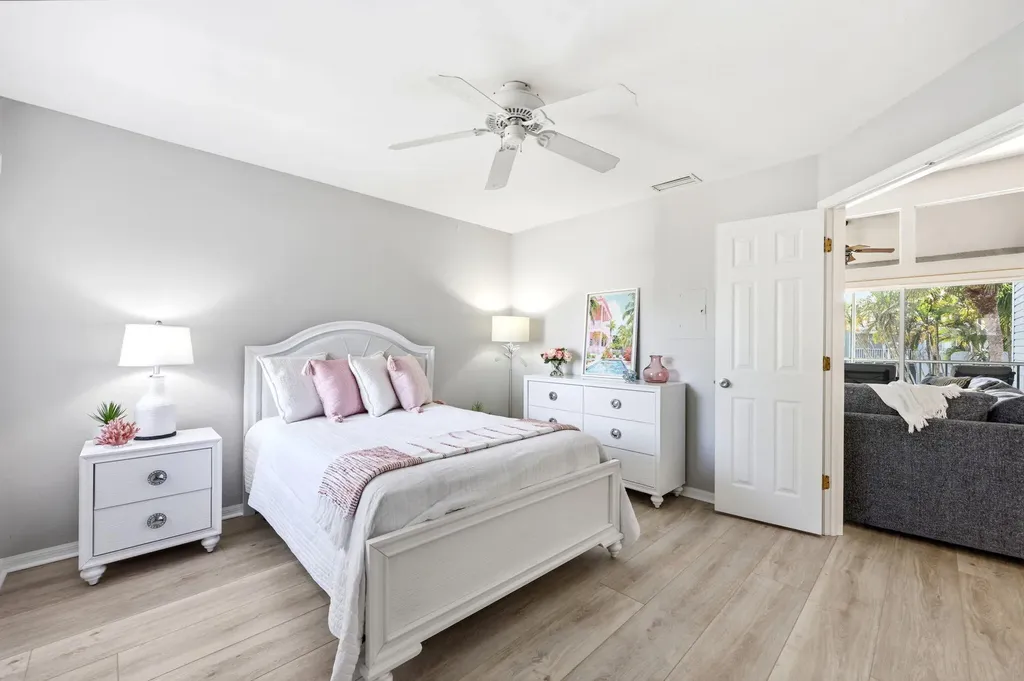 2860 Citrus Lake Drive Naples FL 34109