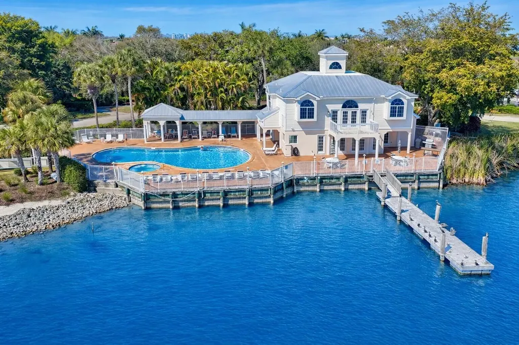 2860 Citrus Lake Drive Naples FL 34109