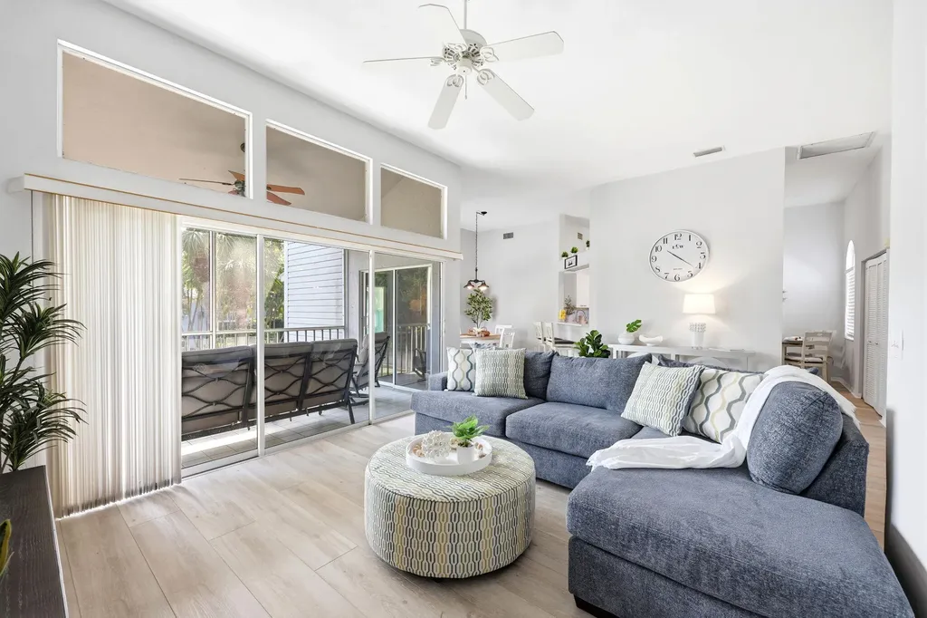 2860 Citrus Lake Drive Naples FL 34109