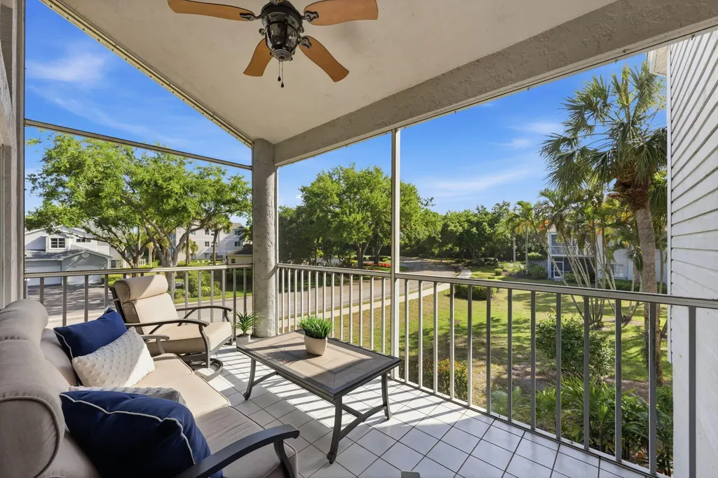 2860 Citrus Lake Drive Naples FL 34109