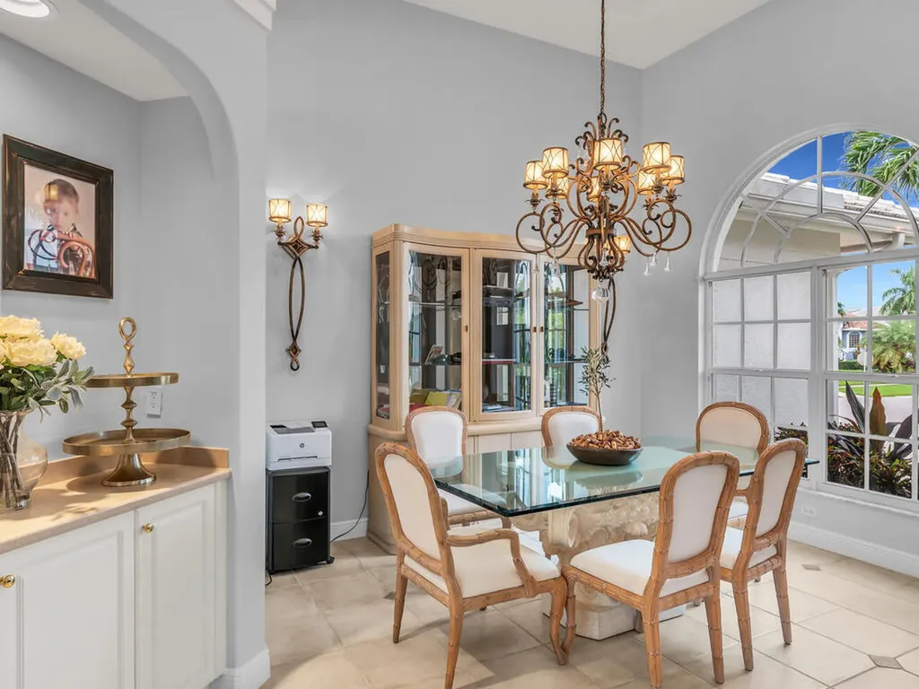 51 S Seas Court Marco Island FL 34145