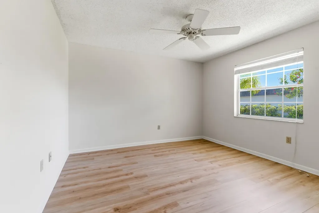 315 Saint Andrews Naples FL 34113