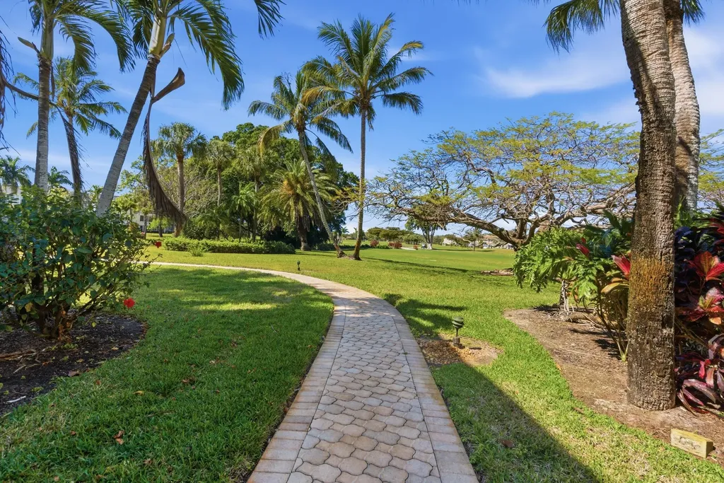 315 Saint Andrews Naples FL 34113