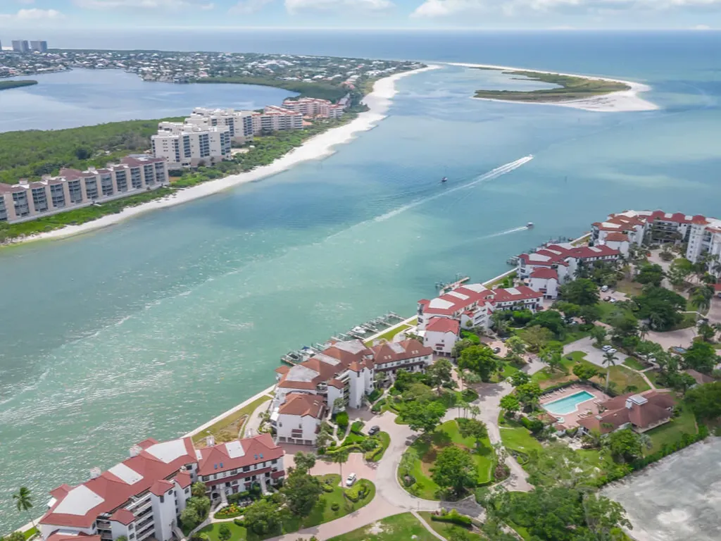 232 La Peninsula Boulevard Naples FL 34113