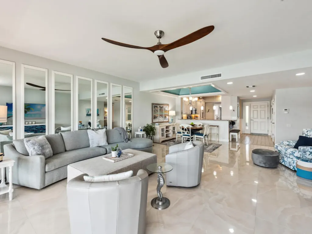 232 La Peninsula Boulevard Naples FL 34113