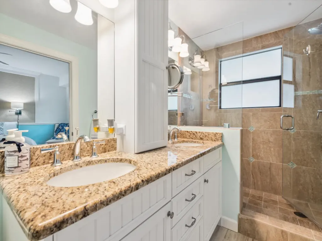 232 La Peninsula Boulevard Naples FL 34113