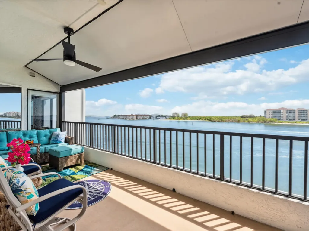232 La Peninsula Boulevard Naples FL 34113