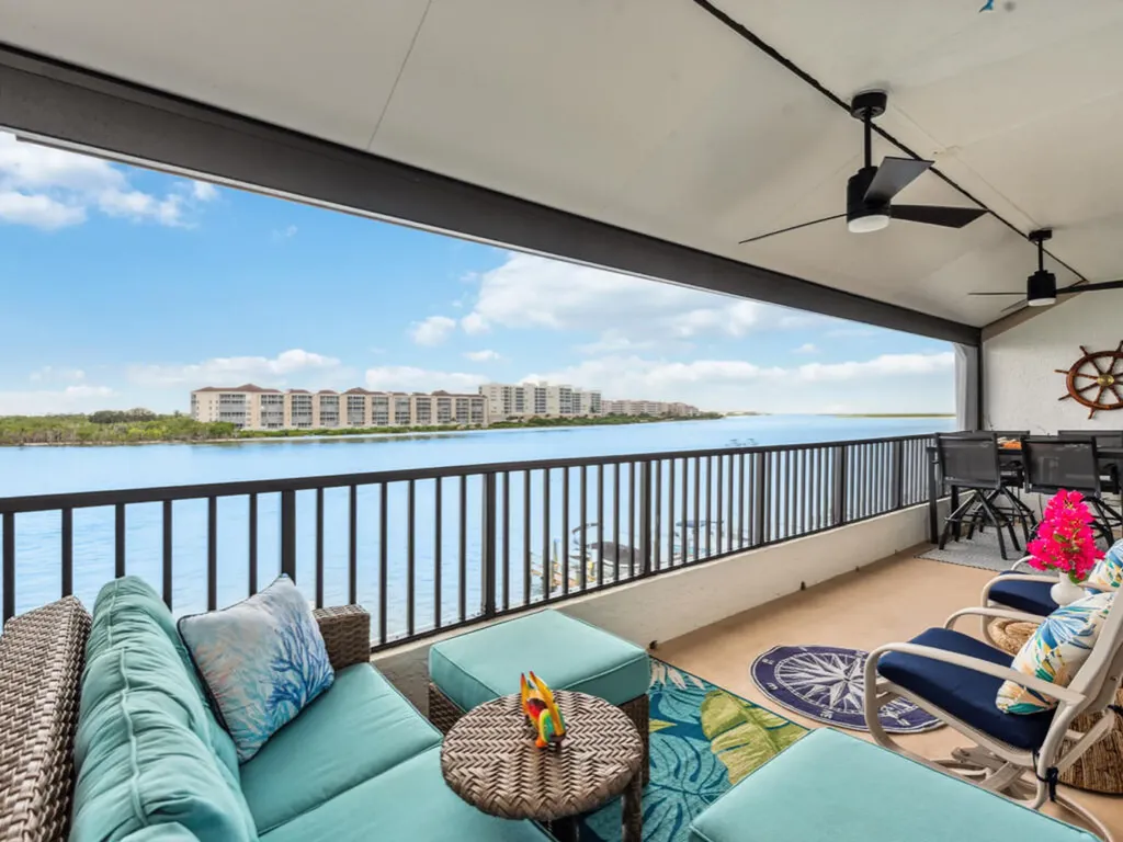 232 La Peninsula Boulevard Naples FL 34113