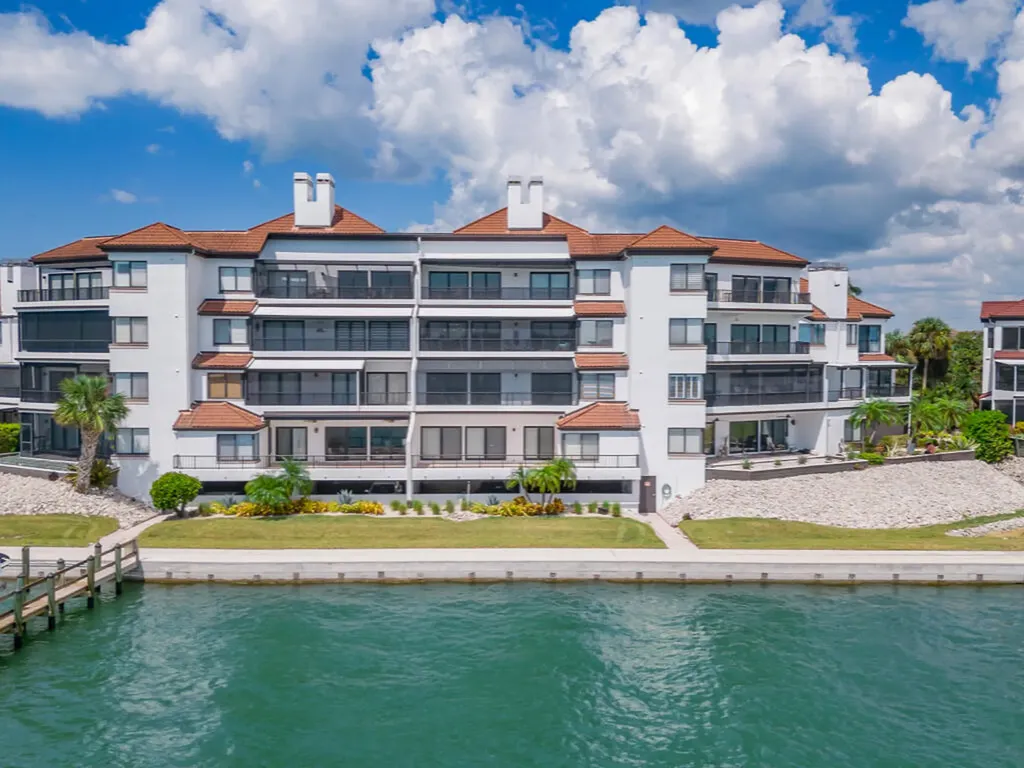 232 La Peninsula Boulevard Naples FL 34113