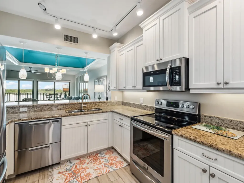 232 La Peninsula Boulevard Naples FL 34113