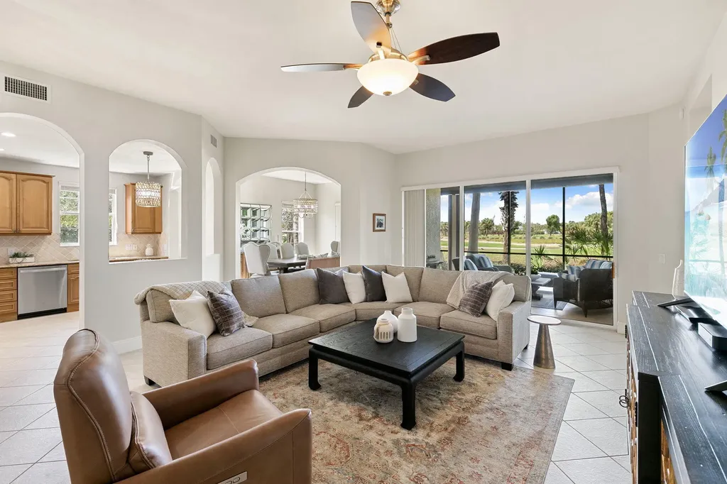 9031 Cherry Oaks Trail Naples FL 34114