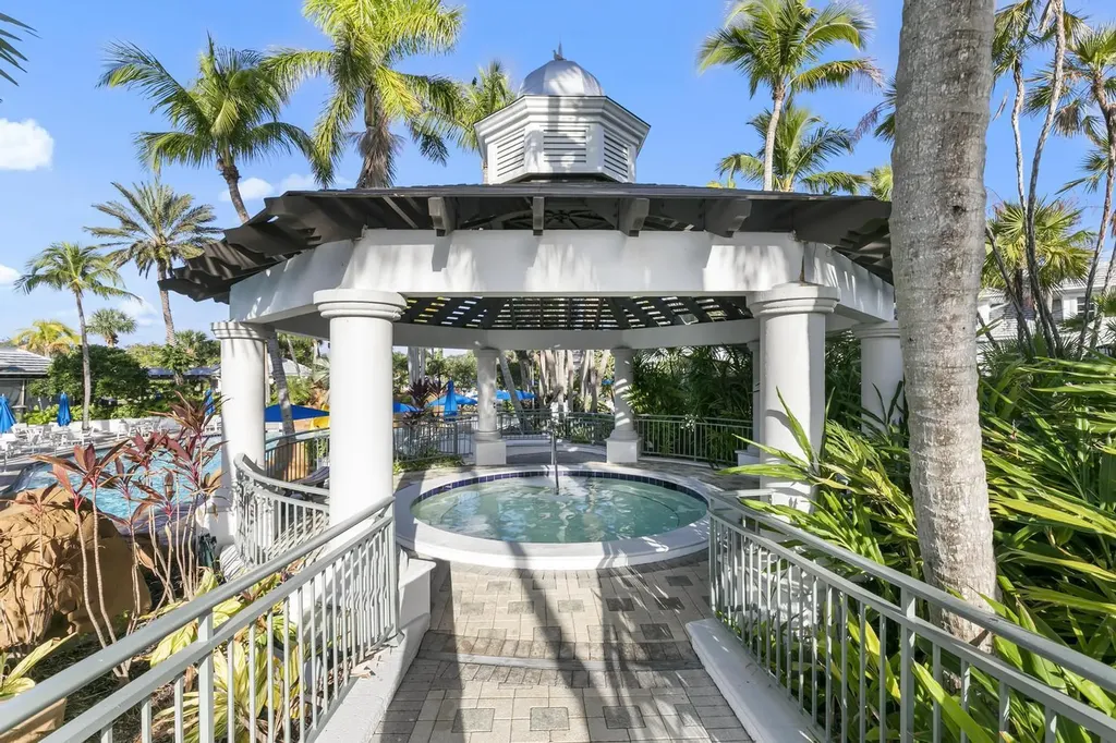 9031 Cherry Oaks Trail Naples FL 34114