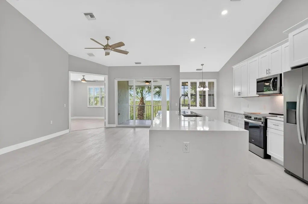 4655 Hawks Nest Way Naples FL 34114