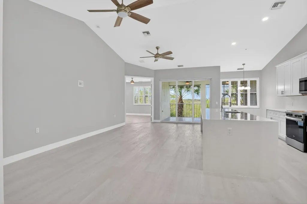 4655 Hawks Nest Way Naples FL 34114