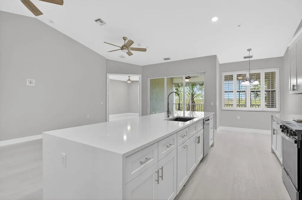 4655 Hawks Nest Way Naples FL 34114