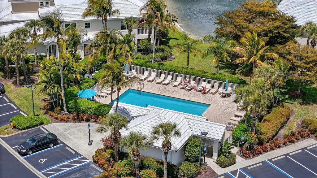 4655 Hawks Nest Way Naples FL 34114