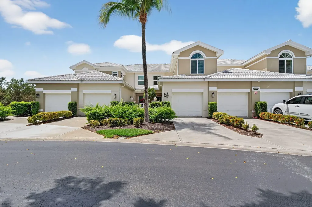 4655 Hawks Nest Way Naples FL 34114