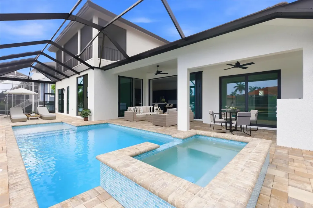 1075 Bonita Court Marco Island FL 34145