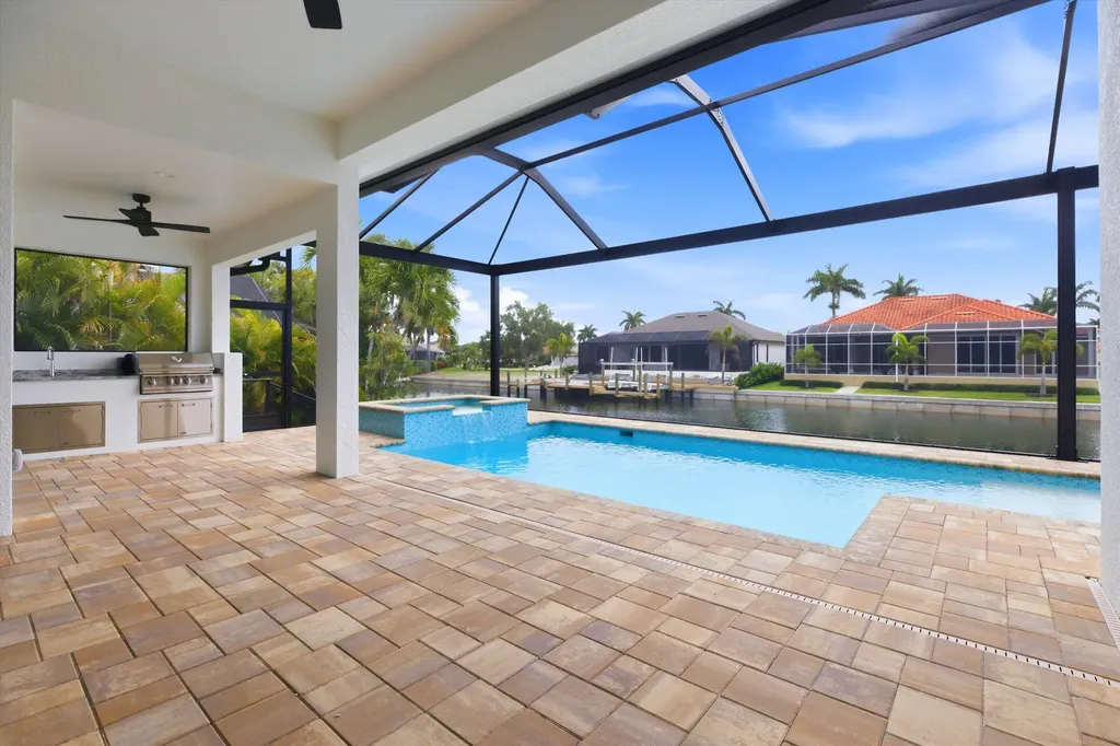 1075 Bonita Court Marco Island FL 34145