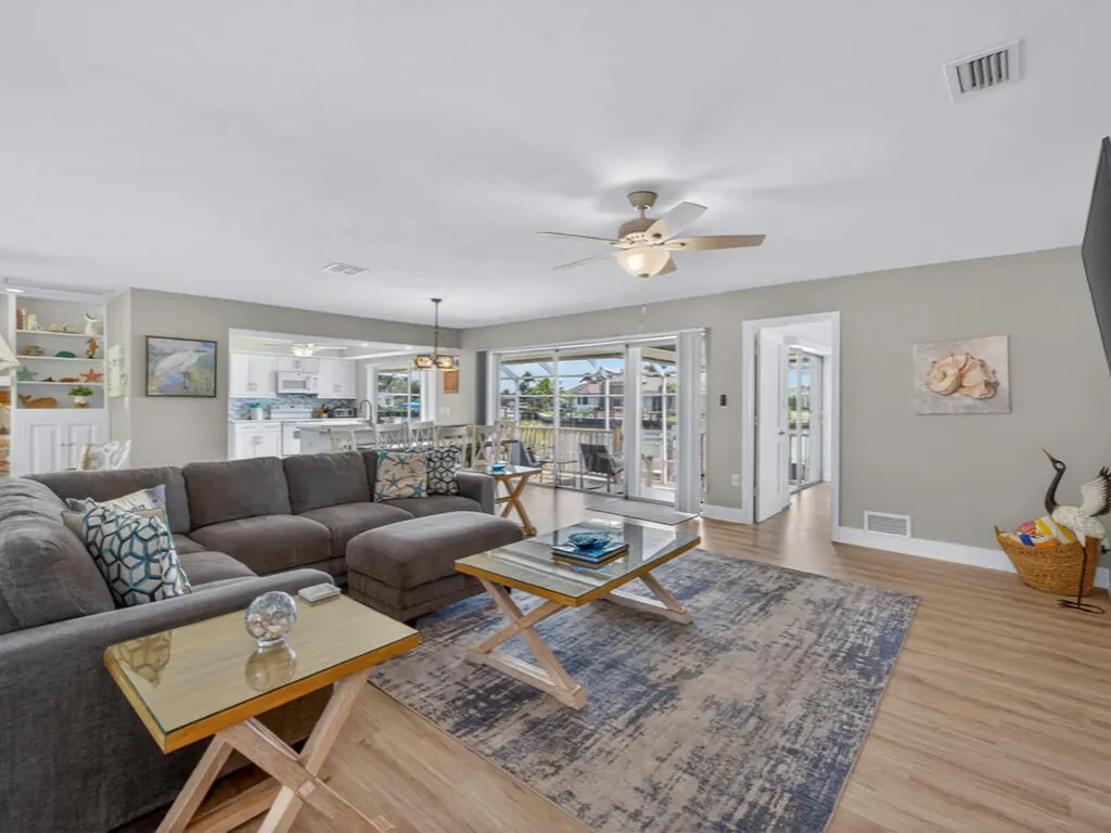 1585 Jamaica Court Marco Island FL 34145