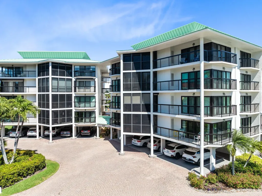 845 Collier Court Marco Island FL 34145